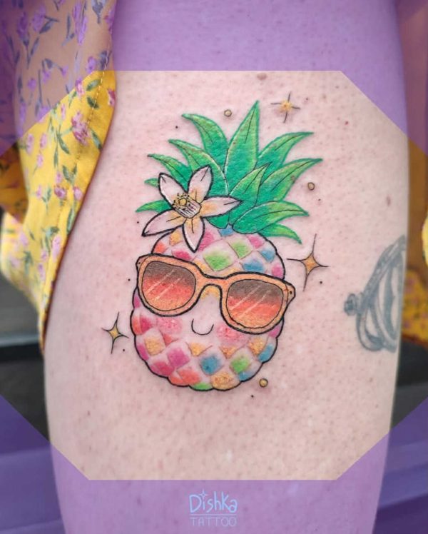 ananas haut en couleur
