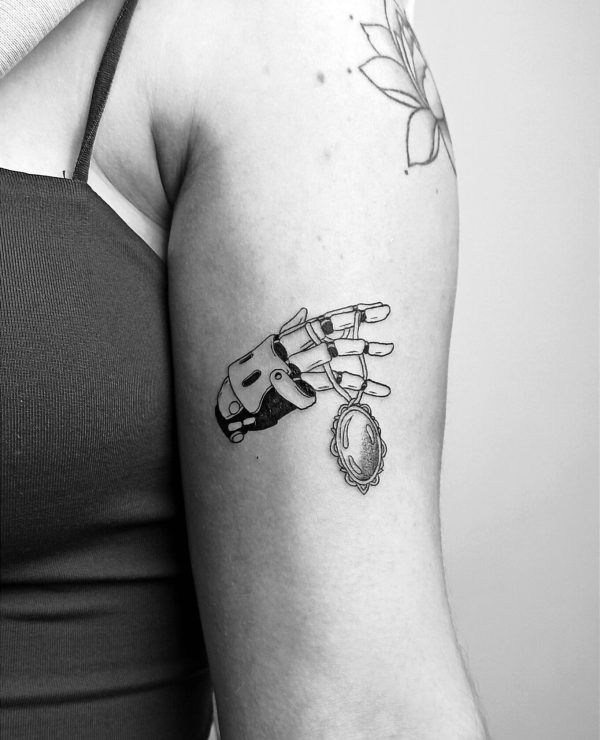 tatouage fineline manga